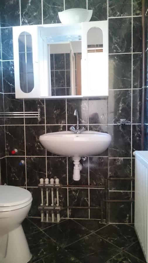 Margaréta Apartmanház Balatonlelle Esterno foto