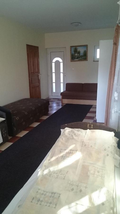 Margaréta Apartmanház Balatonlelle Esterno foto