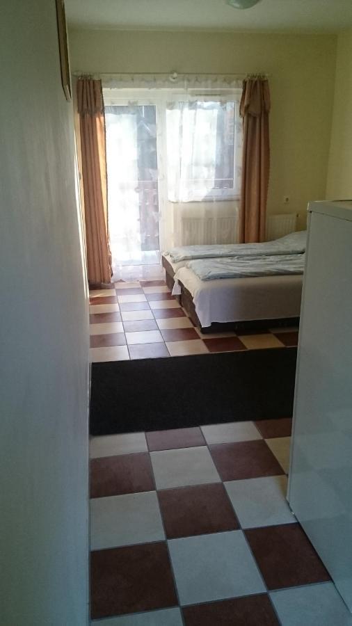 Margaréta Apartmanház Balatonlelle Esterno foto