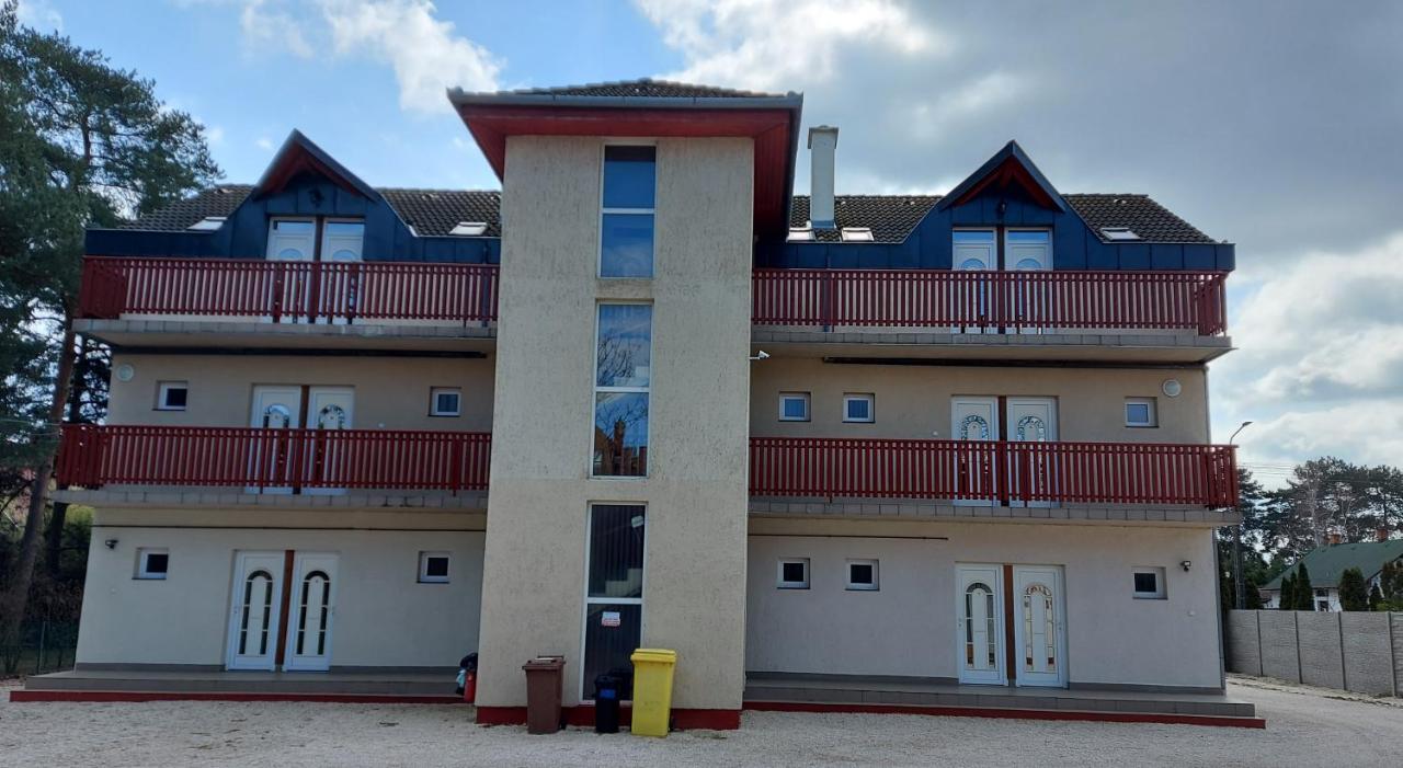 Margaréta Apartmanház Balatonlelle Esterno foto