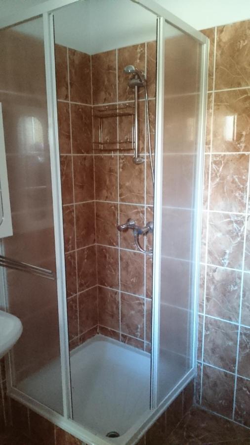 Margaréta Apartmanház Balatonlelle Esterno foto